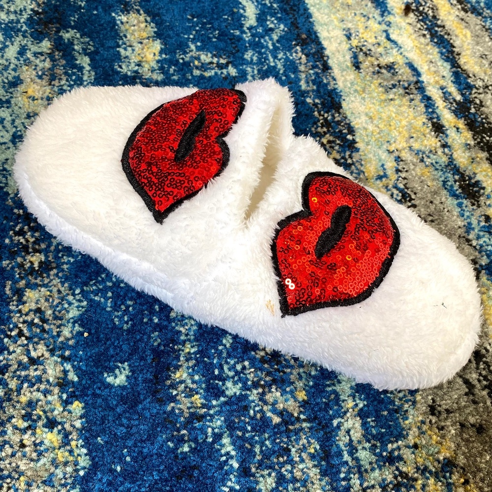 Kiss Lip Slippers